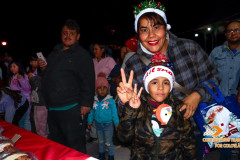 Tradicional_partida_de-_rosca_de_Reyes_07