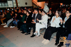 Encendido-del-arbol-en-nuestra-plaza-principal_03