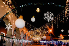 Encendido-del-arbol-en-nuestra-plaza-principal_26