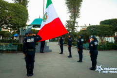 Izamiento_de_bandera_03
